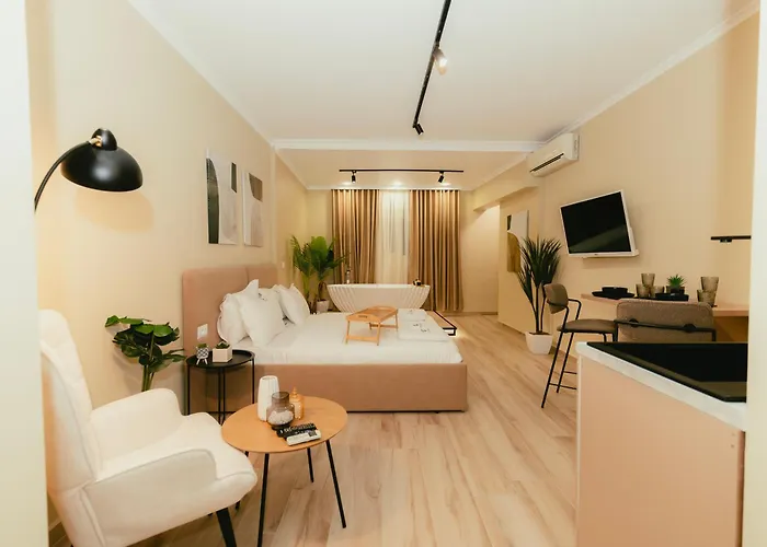 Luxury With Bath - The Nest *