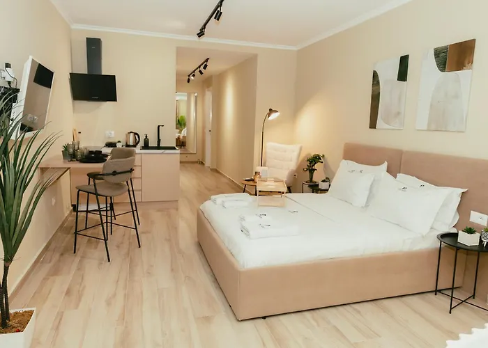 Luxury With Bath - The Nest * Tirana