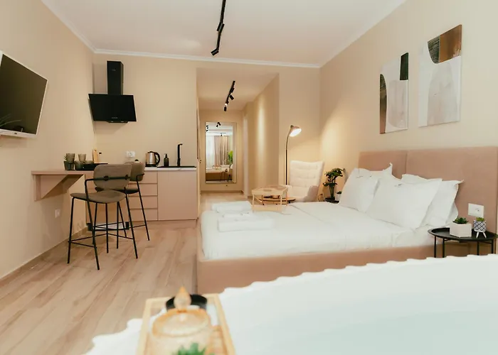 Luxury With Bath - The Nest Apartment *