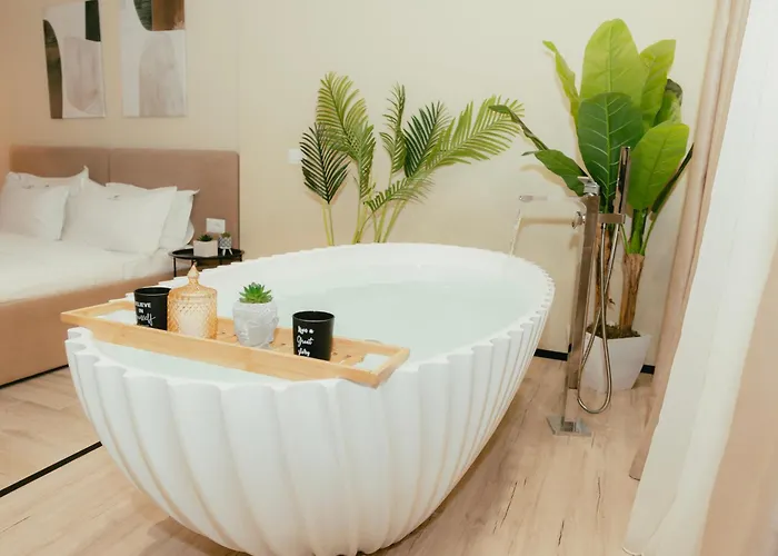 Lägenhet Luxury With Bath - The Nest