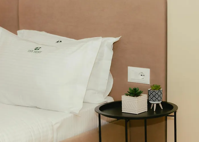 Luxury With Bath - The Nest *