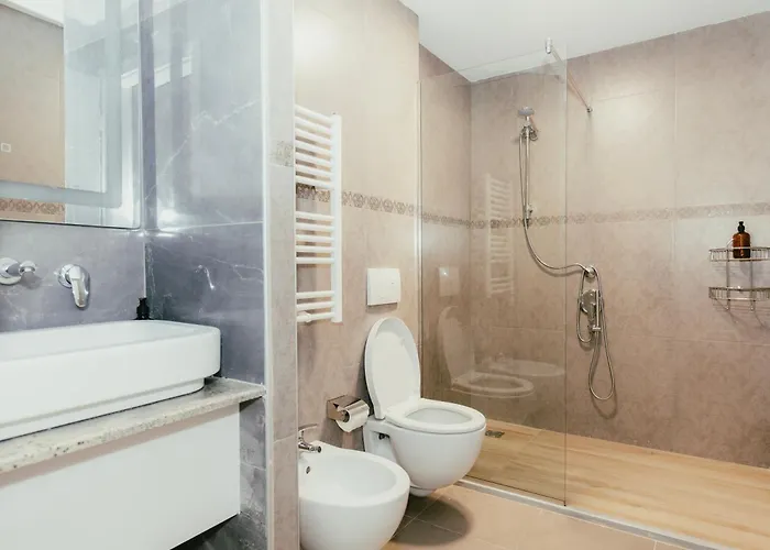 Luxury With Bath - The Nest Apartment Tirana